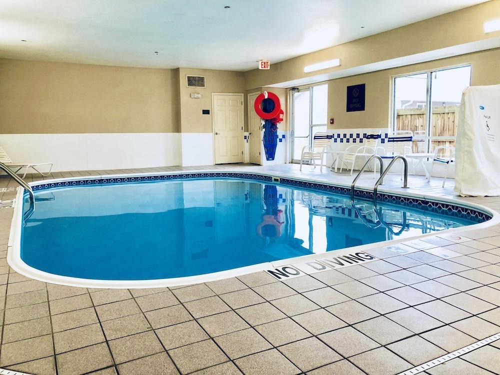 Comfort Suites Terre Haute University Area Dış mekan fotoğraf