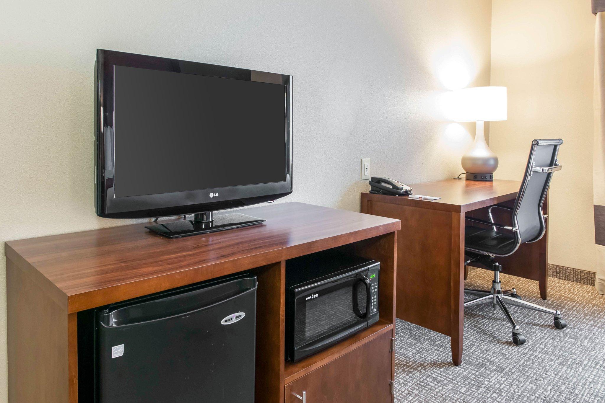 Comfort Suites Terre Haute University Area Dış mekan fotoğraf