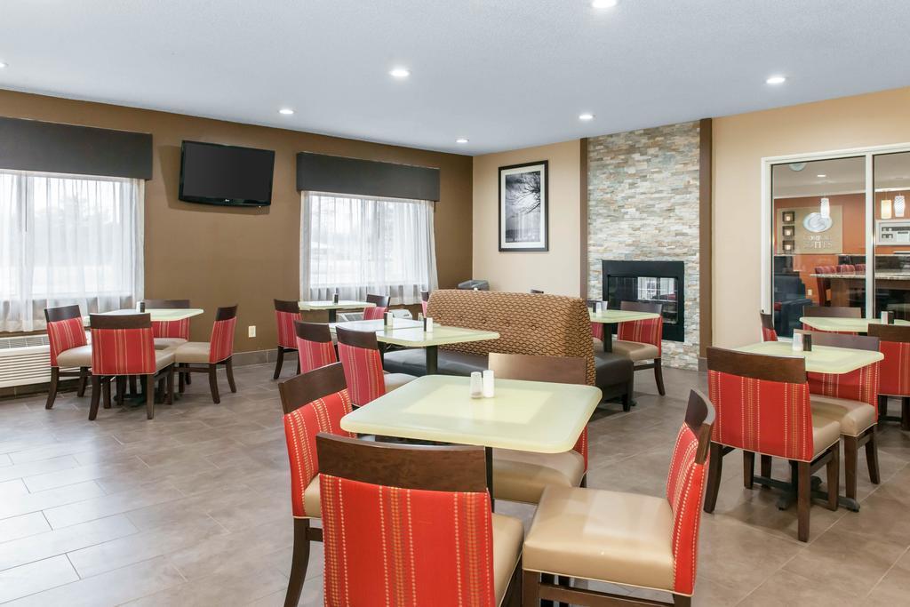 Comfort Suites Terre Haute University Area Dış mekan fotoğraf