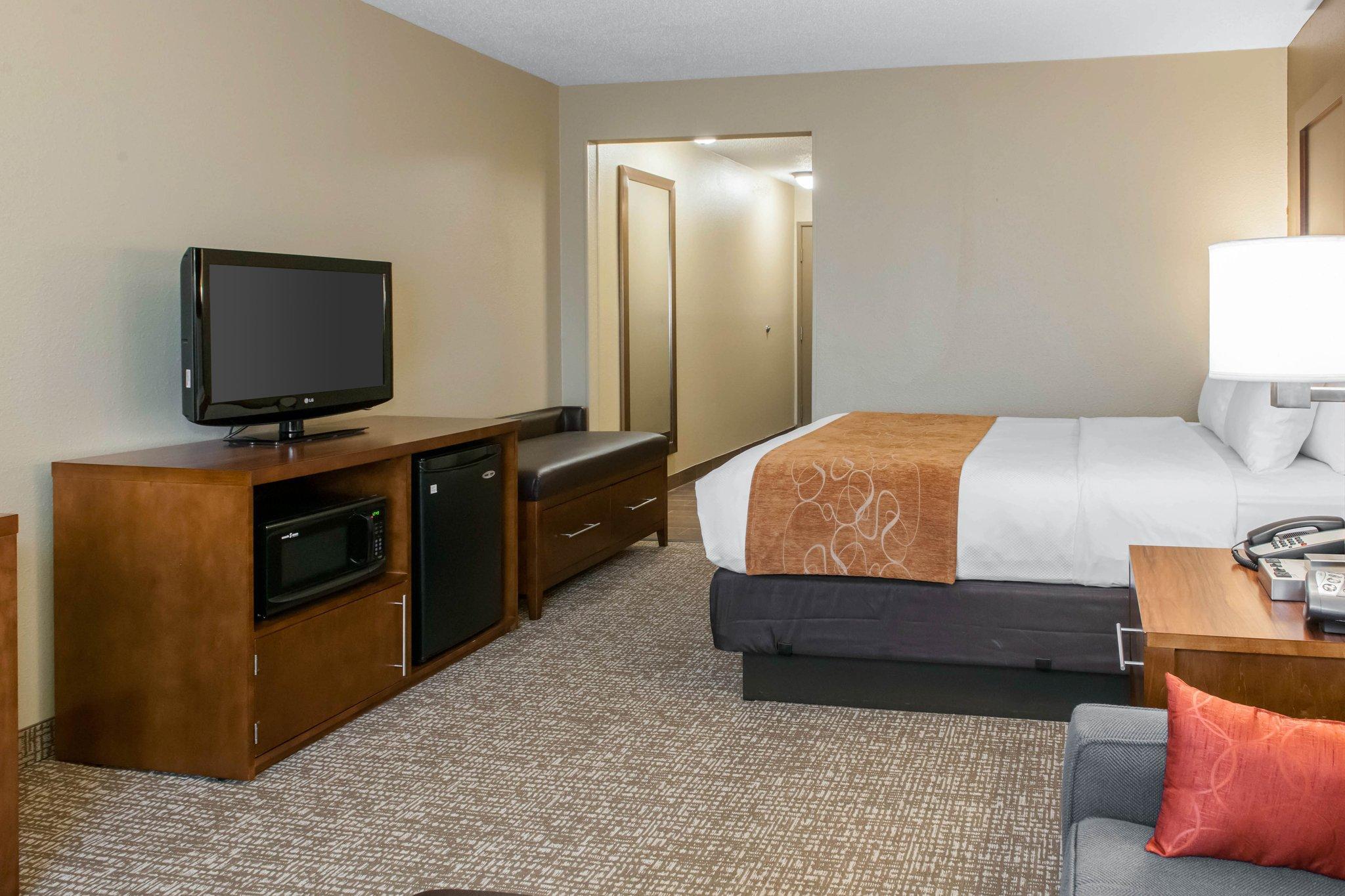 Comfort Suites Terre Haute University Area Dış mekan fotoğraf
